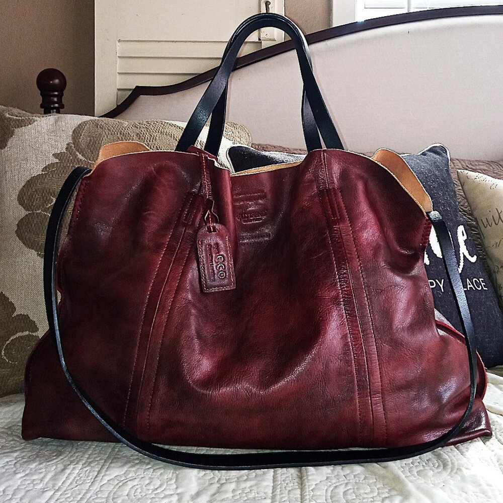 Old Trend Modern Vintage XL Forest Island Dark Red Leather Tote